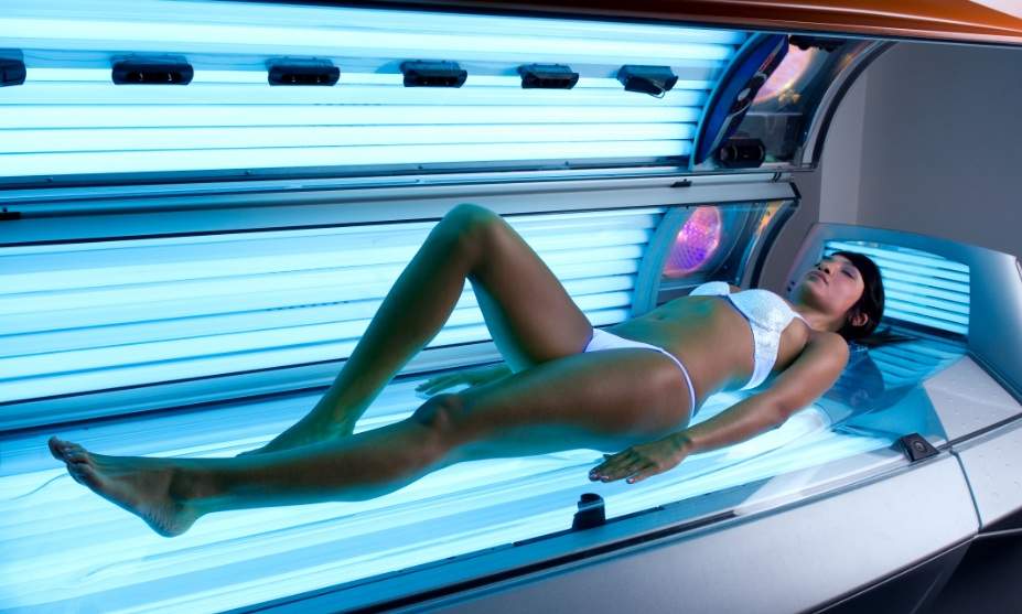 Do Tanning Beds Make You Orange